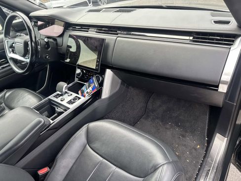 Used 2023 Land Rover Range Rover Long Wheelbase Autobiography AWD/4WD image 13