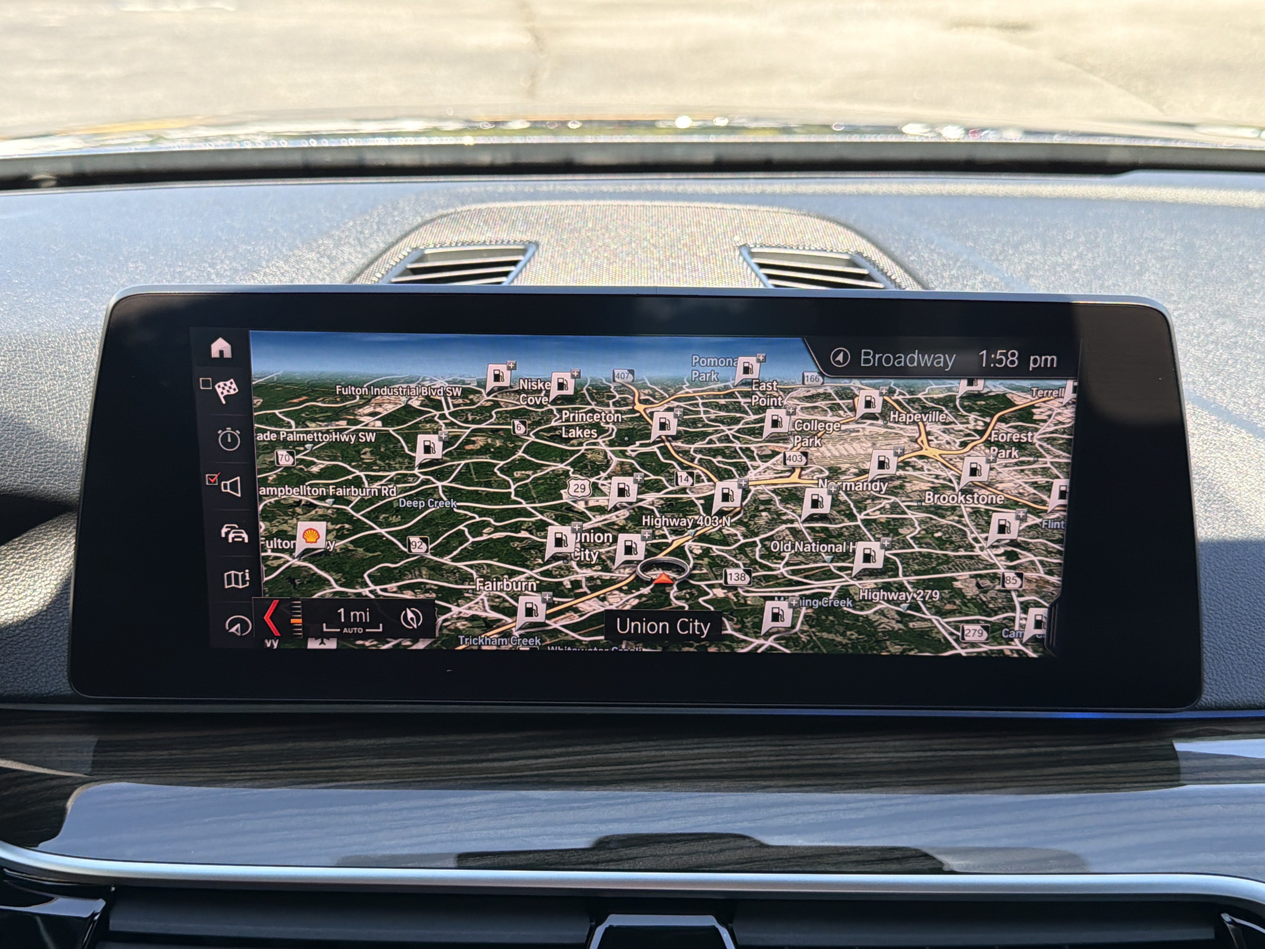 Used 2019 BMW 530i w/ Convenience Package RWD image 5