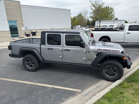Used 2020 Jeep Gladiator Rubicon image 3