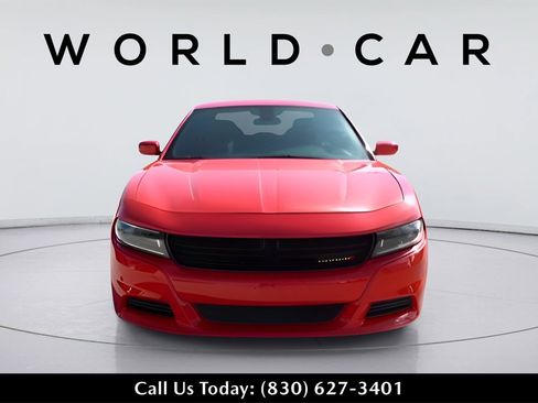 Used 2022 Dodge Charger SXT image 2