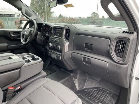 Used 2024 GMC Sierra 1500 Pro w/ Pro Value Package image 24
