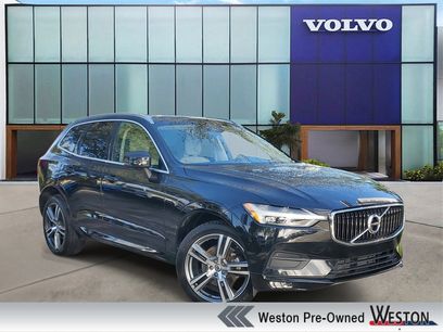 Certified 2021 Volvo XC60 T5 Momentum w/ Premium Package