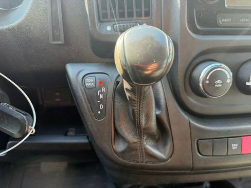 Used 2018 RAM ProMaster 2500 FWD image 17