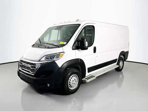 Used 2025 RAM ProMaster 2500 w/ U-Haul Equipment Group FWD image 3