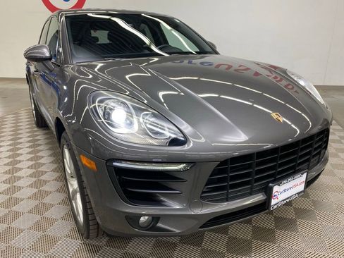 Used 2016 Porsche Macan S image 2
