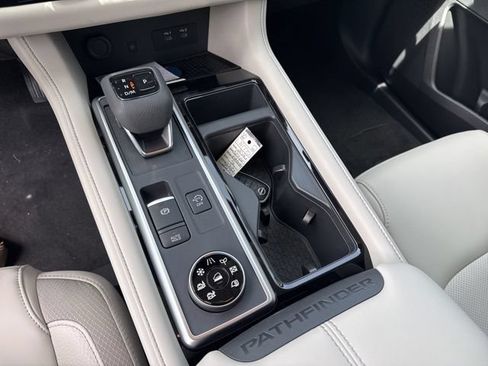 New 2026 Nissan Pathfinder SL AWD/4WD image 49