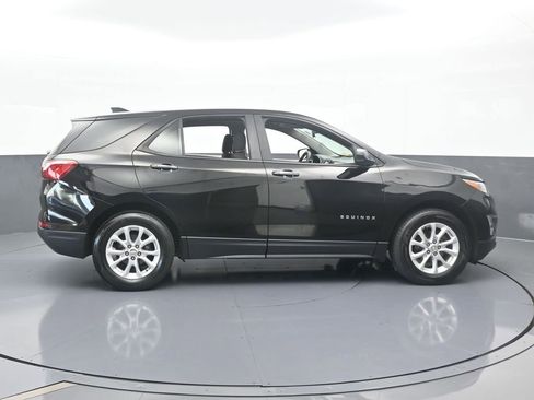 Used 2020 Chevrolet Equinox LS image 7