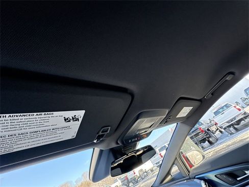 New 2026 Chevrolet Equinox EV LT image 19