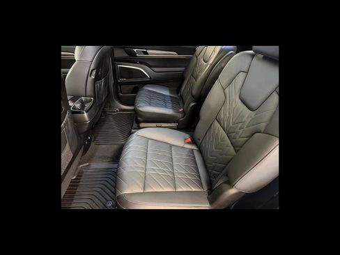 Used 2025 Kia Telluride SX Prestige X-Line AWD/4WD image 17