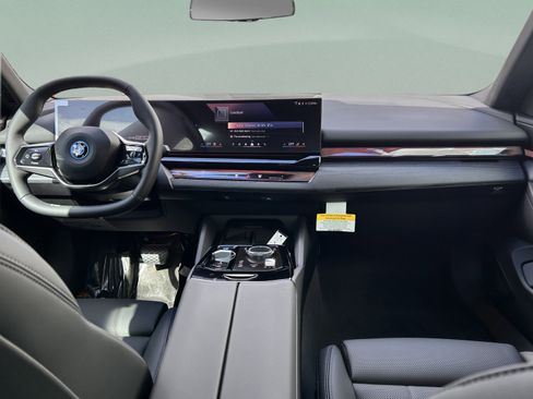 Used 2026 BMW i5 eDrive40 RWD image 8