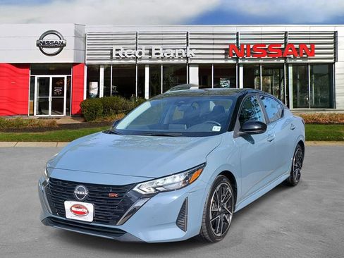 Used 2024 Nissan Sentra SR FWD image 4