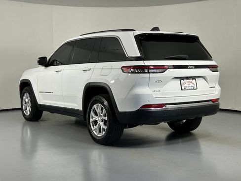 Used 2023 Jeep Grand Cherokee Limited AWD/4WD image 5