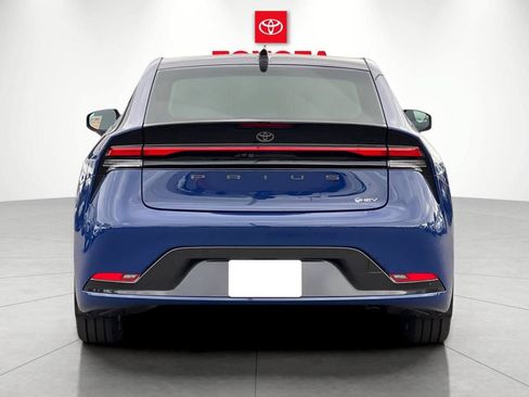 New 2026 Toyota Prius Limited FWD image 4