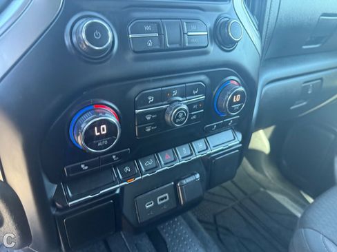 Used 2020 Chevrolet Silverado 1500 LT w/ All-Star Edition AWD/4WD image 23