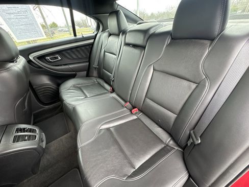 Used 2015 Ford Taurus SEL image 22