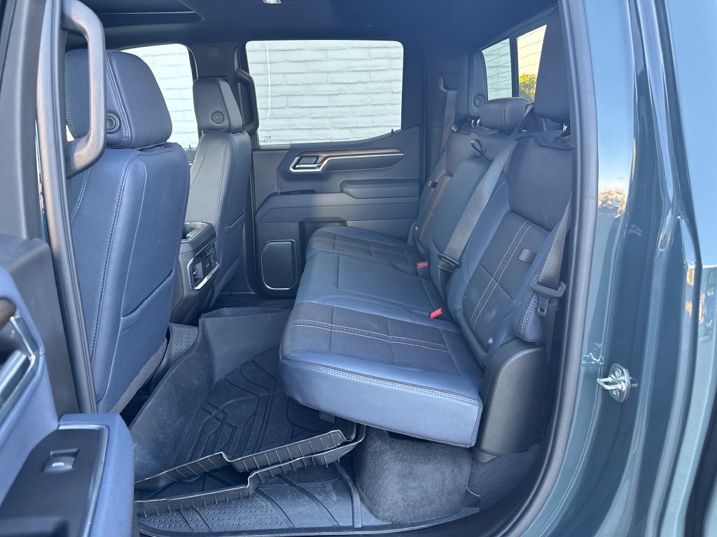 Used 2026 Chevrolet Silverado 1500 High Country AWD/4WD image 29