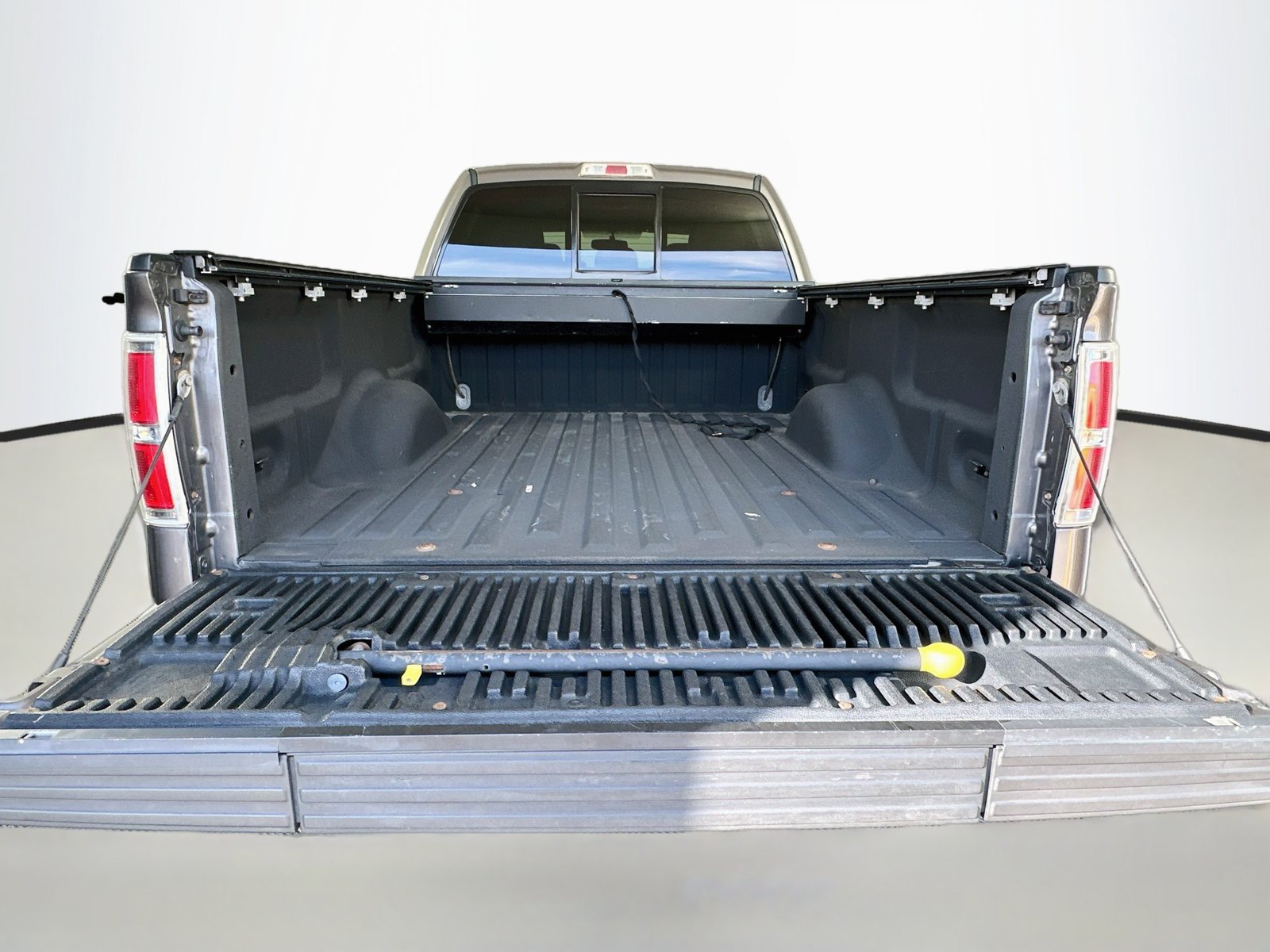 Used 2014 Ford F150 Lariat w/ Equipment Group 502A Luxury AWD/4WD image 26