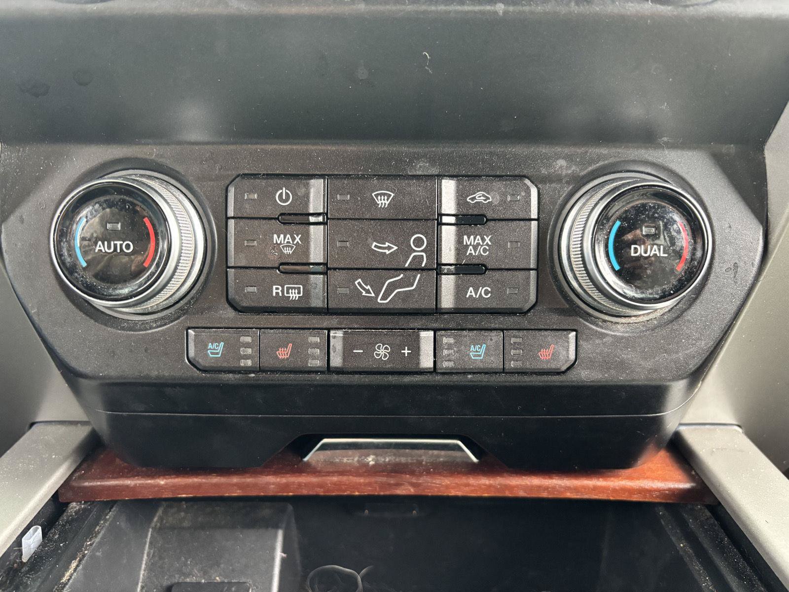 Used 2019 Ford F250 King Ranch w/ King Ranch Ultimate Package AWD/4WD image 25