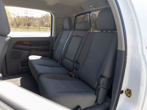 Used 2006 Dodge Ram 2500 Truck SLT w/ Light Group image 27