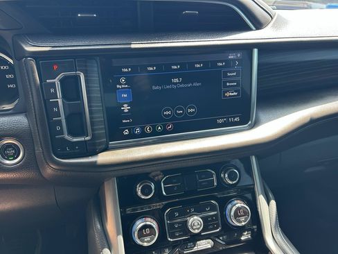 Used 2021 GMC Yukon Denali w/ Denali Premium Package RWD image 4