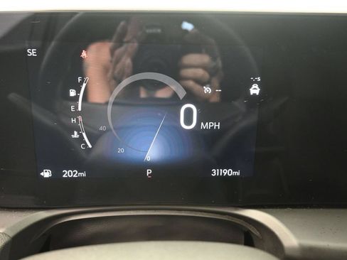 Used 2025 Buick Encore GX Preferred FWD image 11