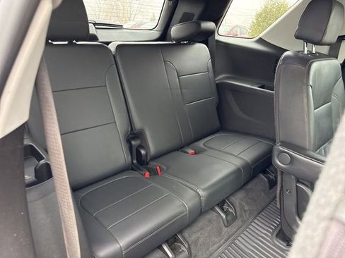 Used 2019 Chevrolet Traverse RS image 11