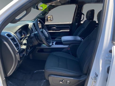 Used 2025 RAM 1500 Big Horn AWD/4WD image 9