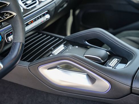Certified 2025 Mercedes-Benz GLE 53 AMG 4MATIC image 21