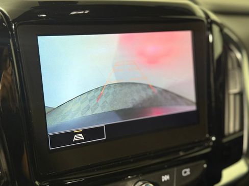 Used 2023 Chevrolet Traverse LT w/ LPO, Cargo Package AWD/4WD image 15