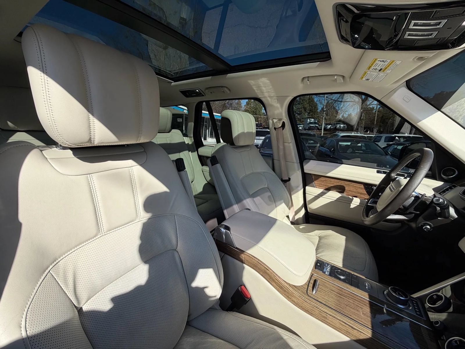 Used 2019 Land Rover Range Rover HSE AWD/4WD image 29