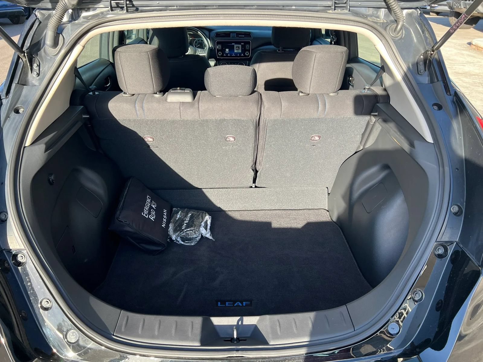 Used 2024 Nissan Leaf S FWD image 33