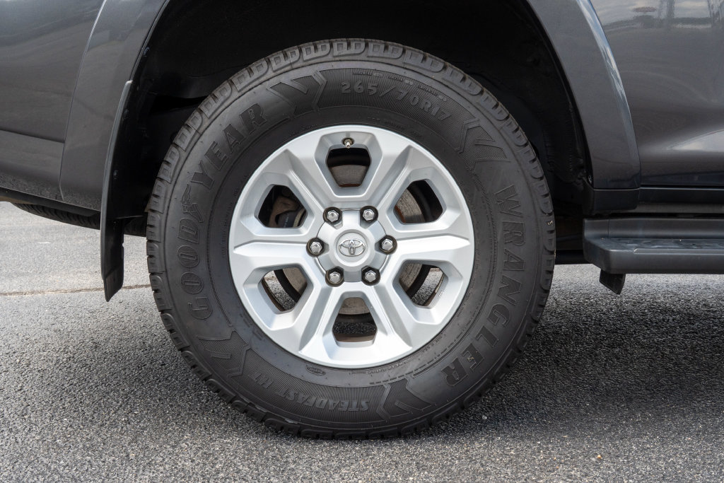 Used 2019 Toyota 4Runner SR5 Premium w/ Wilderness Package AWD/4WD image 31