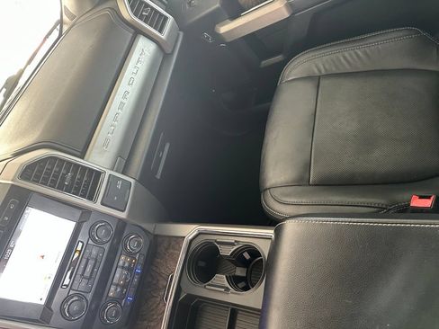 Used 2019 Ford F350 Lariat w/ Lariat Ultimate Package AWD/4WD image 26