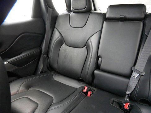 Used 2020 Jeep Cherokee High Altitude image 13