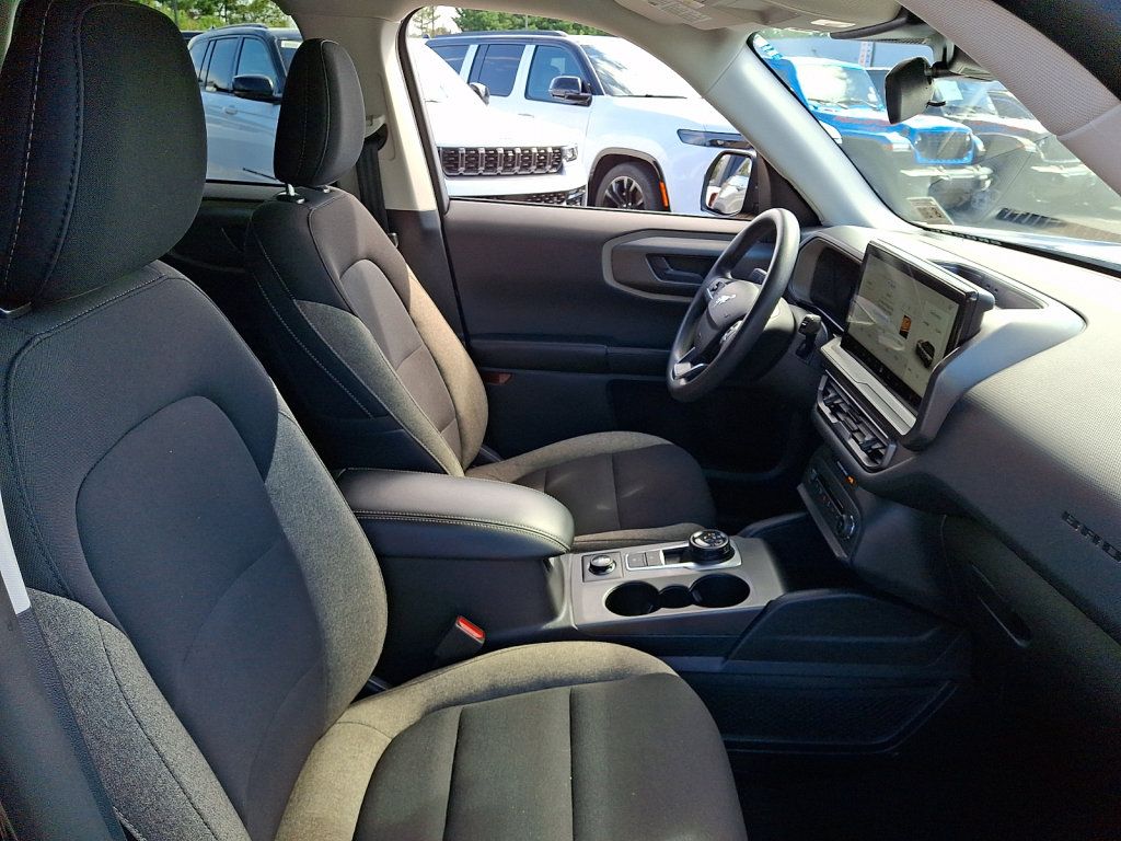Used 2025 Ford Bronco Sport Big Bend AWD/4WD image 12