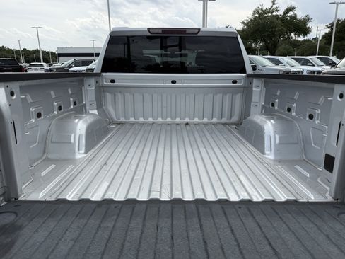 Used 2022 Chevrolet Silverado 1500 Custom RWD image 26