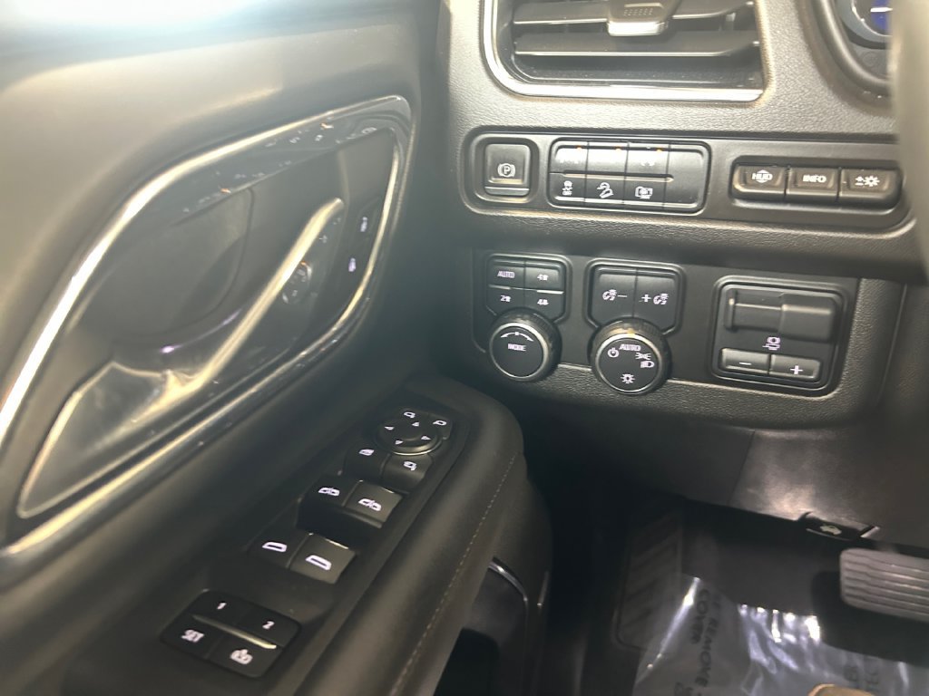 Used 2023 Chevrolet Tahoe High Country w/ LPO, Illumination Package AWD/4WD image 21