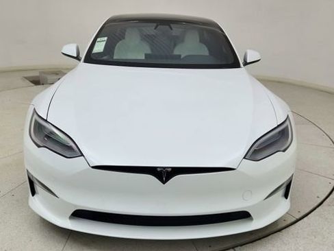 Used 2022 Tesla Model S Base image 2