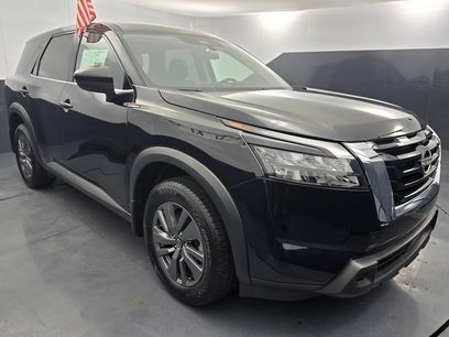 New 2025 Nissan Pathfinder S