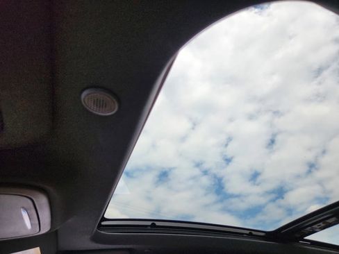 Used 2021 Lincoln Corsair Reserve w/ Equipment Group 201A image 18