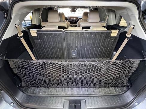 Certified 2024 Toyota Highlander Platinum AWD/4WD image 54