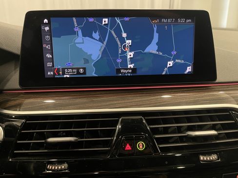 Used 2019 BMW 530i xDrive w/ M Sport Package image 18