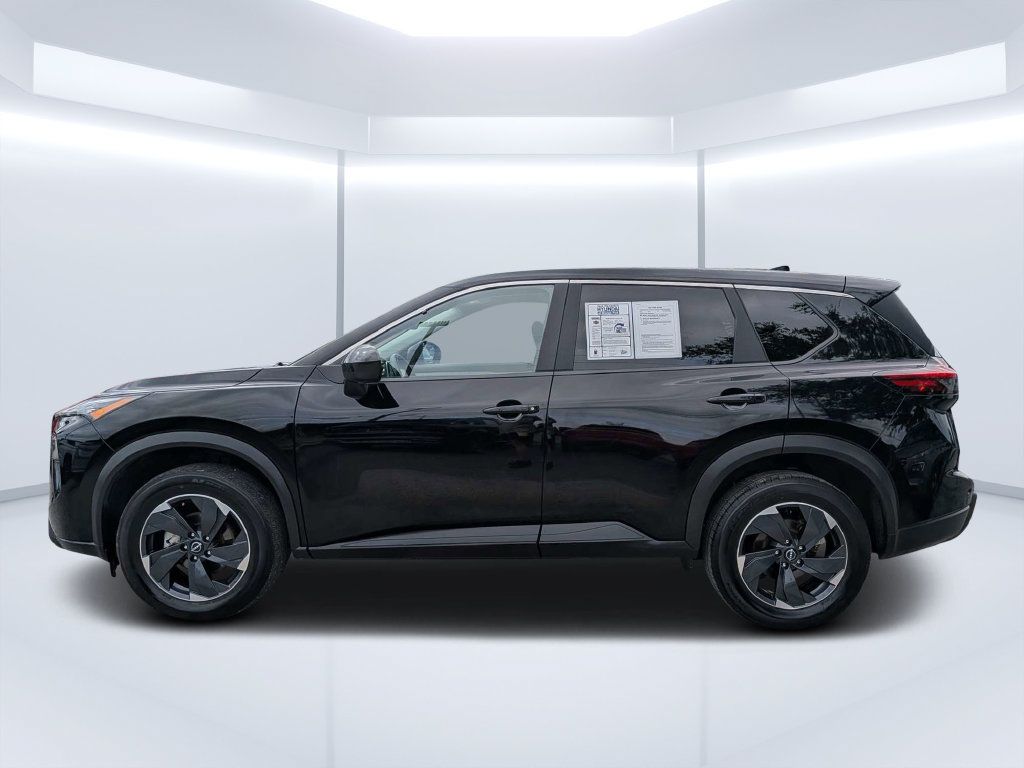 Used 2025 Nissan Rogue SV AWD/4WD image 8