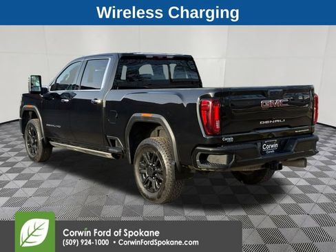 Used 2022 GMC Sierra 2500 Denali w/ Denali Black Diamond Edition image 16