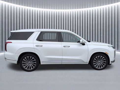 Used 2023 Hyundai Palisade Calligraphy image 4