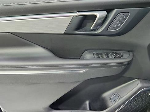 Used 2025 Buick Enclave Preferred image 20