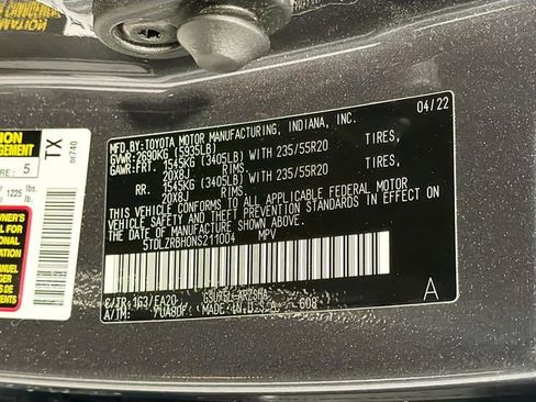 Used 2022 Toyota Highlander XSE image 27