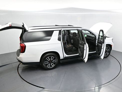 Used 2023 GMC Yukon XL AT4 w/ AT4 Premium Plus Package AWD/4WD image 47