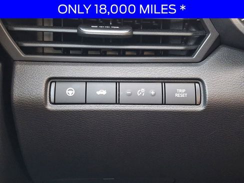 Used 2023 Nissan Altima 2.0 SR image 24