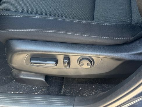 Used 2024 Honda CR-V EX image 8